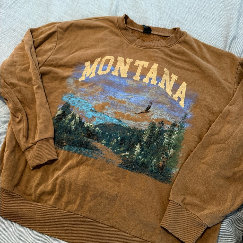 Wild Fable Montana Graphic Crewneck Sweatshirt